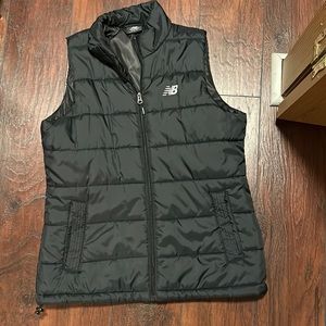 NWOT new balance large vest